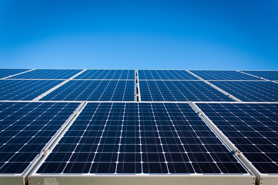 我國光伏發(fā)電裝機規模突破2億千瓦
